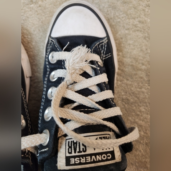 Converse Kids Black and White Low Top Chuck Taylor Padded Style Sneakers Size 12 - Picture 5 of 7